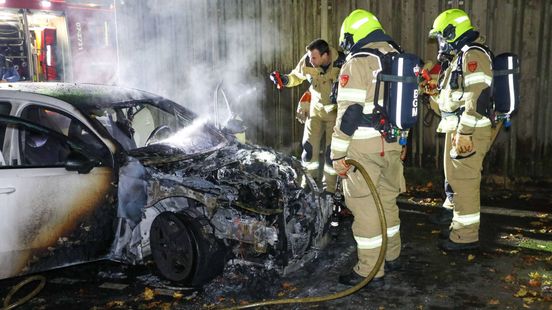 Mercedes in vlammen op