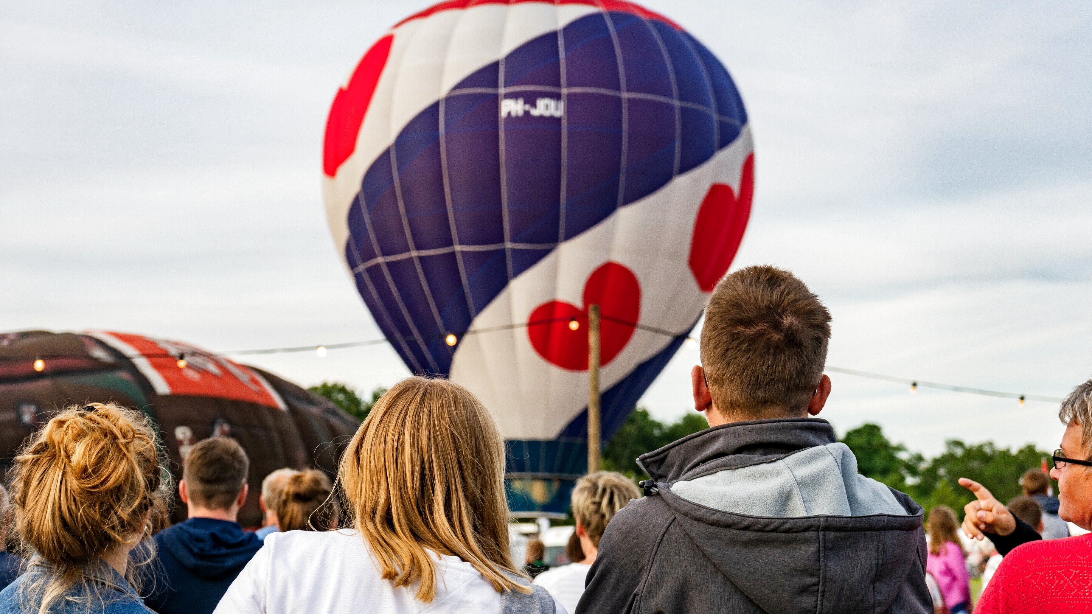 Calimero, merke en parkearboetes: dit moatst witte oer de Ballonfeesten op 'e Jouwer