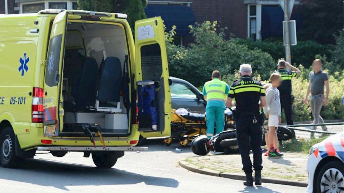 Motorrijder gewond na aanrijding auto Oldenzaal