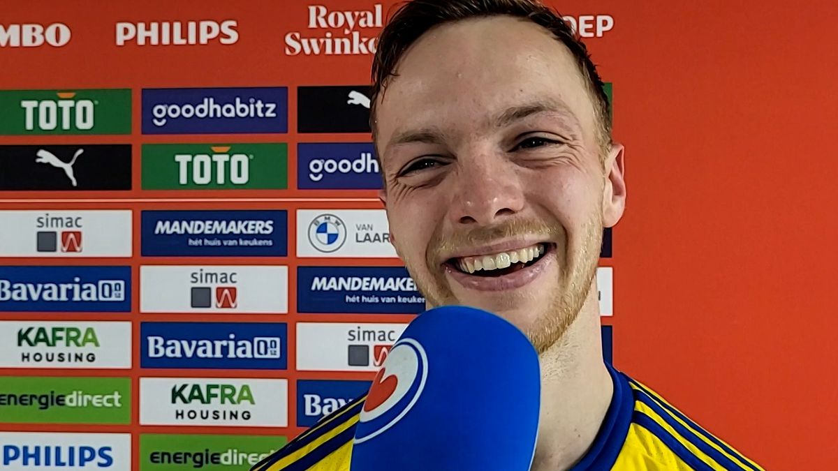 Remco Balk kijkt omhoog