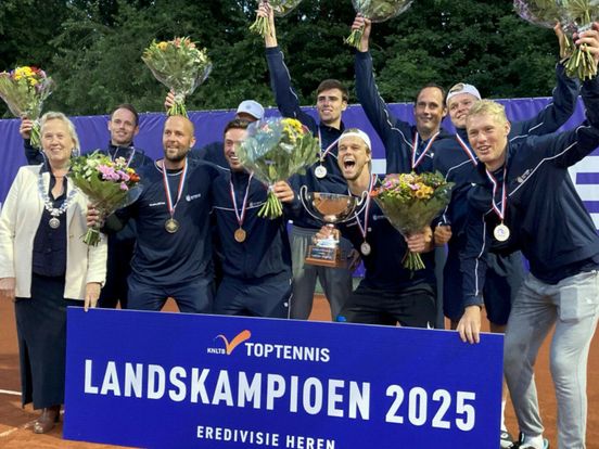 Tennisclub Suthwalda krijgt steun van gemeente en provincie voor eredivisie-ontknoping