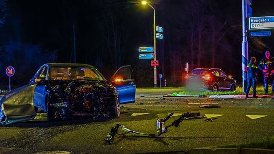 Zwaar ongeval op kruising in Hengelo. Zwaar ongeval op kruising in Hengelo.