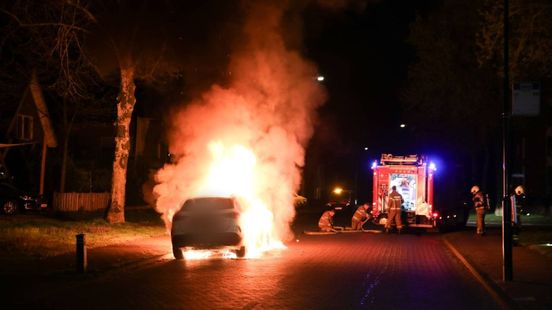 Gewapende woningoverval • auto volledig afgebrand