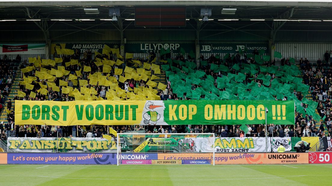 Spandoek van de ADO-supporters