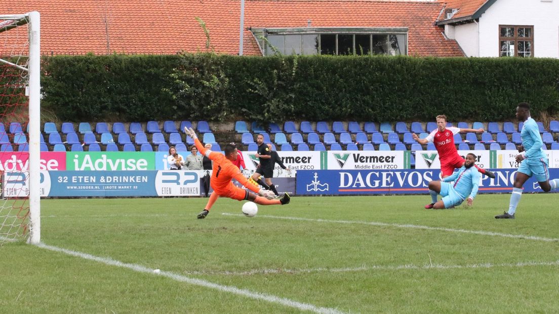 Huib van Hecke zette GOES in de eerste helft op een 1-0 voorsprong tegen TAC'90