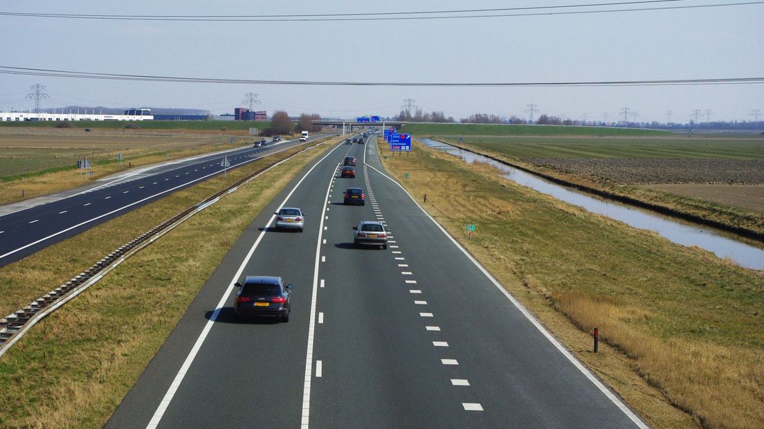 Auto's op de A58 bij Goes