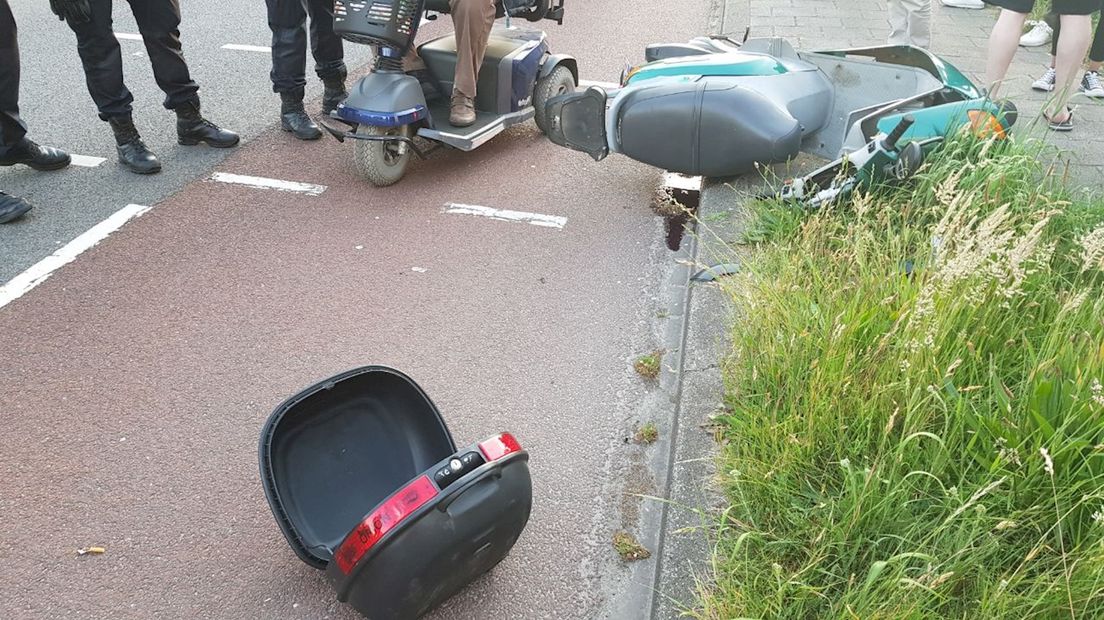 Gewonde man klopt aan bij politie en blijkt slachtoffer van verkeersongeval in Enschede