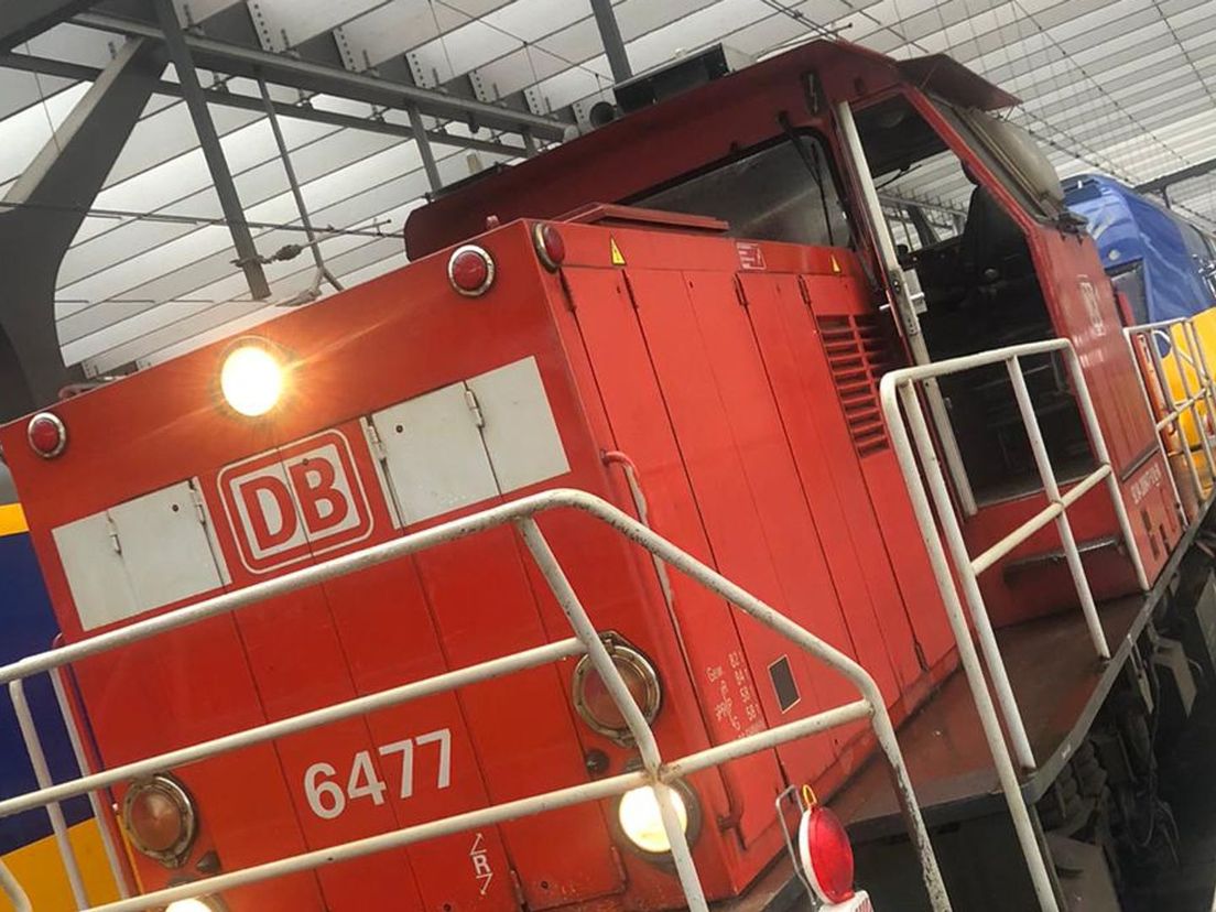 De locomotief van DB op Rotterdam Centraal