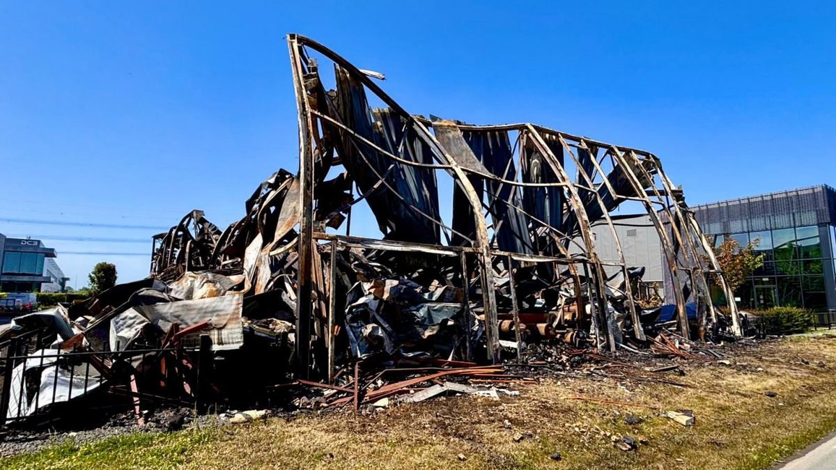 Eigenaar afgebrand pand geschrokken: 'Gebouw stond er pas zes jaar'