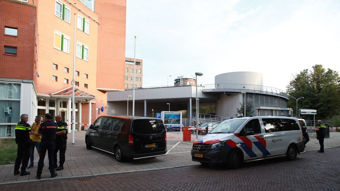 Het politiebureau in Delft is enige tijd ontruimd geweest