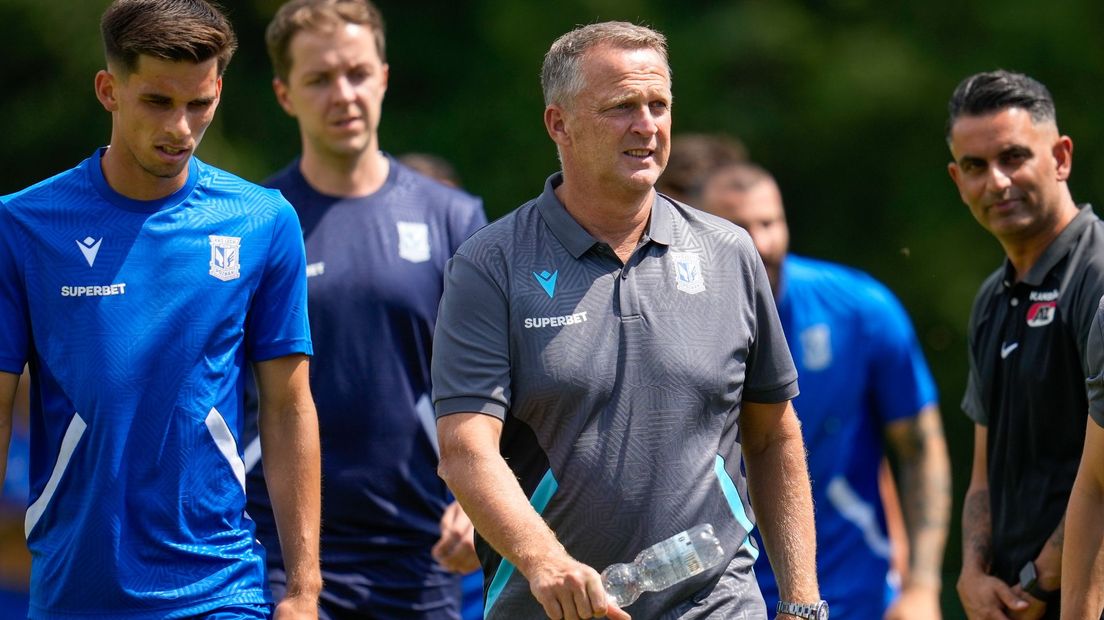John van den Brom is tijdens de voorbereiding als coach van Lech Poznan even terug in Nederland