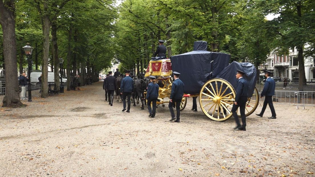 Glazen Koets deels incognito tijdens oefening voor Prinsjesdag