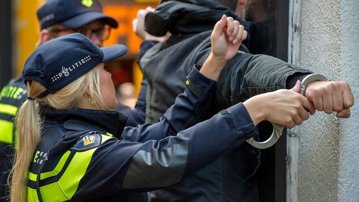 Politie trekt wapen: aanhouding met waarschuwingsschot in Lisse
