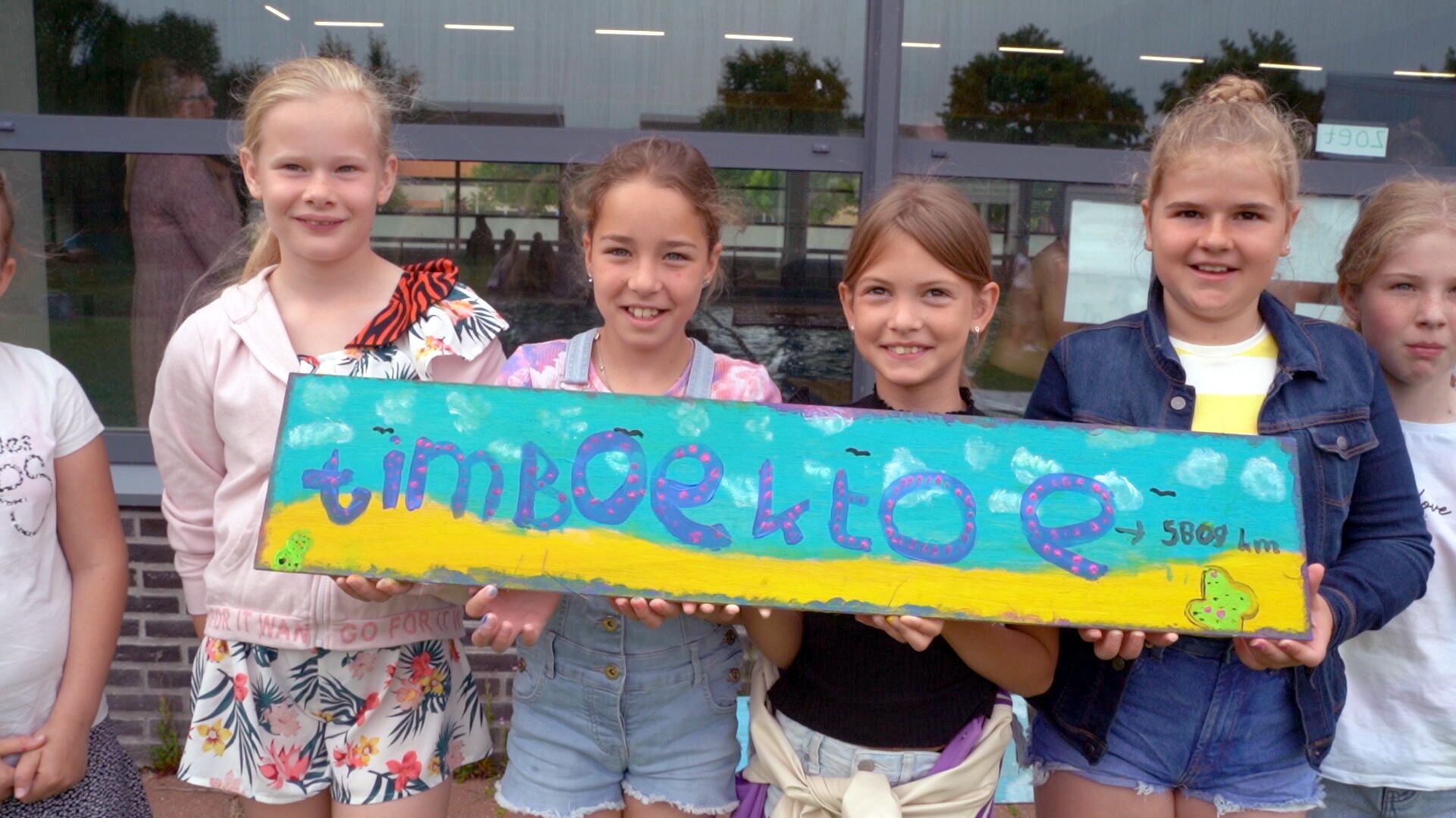 Kinderen bij een van de workshops over water