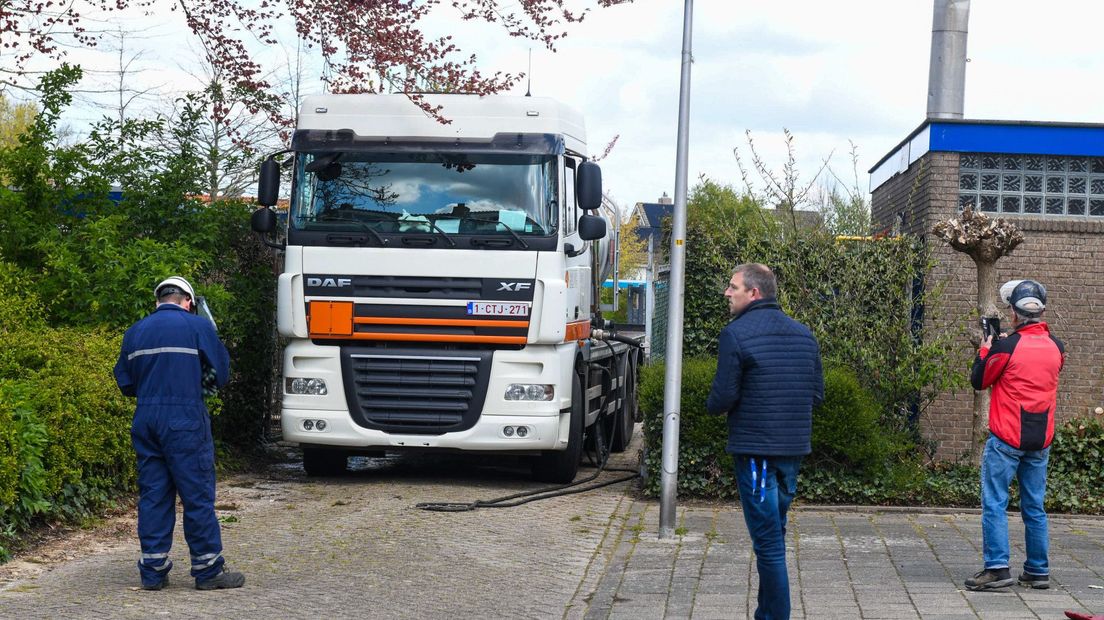 De chloor lekkende vrachtwagen