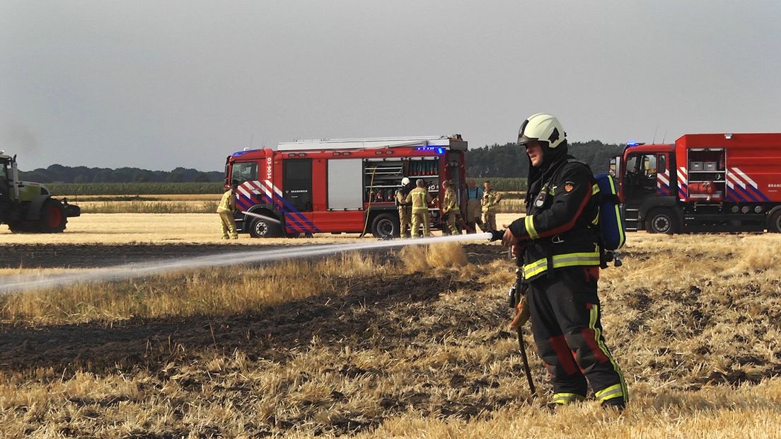 Brandweerlieden wisten het vuur vlot te blussen (Rechten: Persbureau Meter)