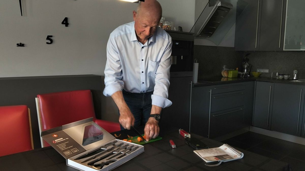 Goedkoop is duurkoop, Rudi uit Aardenburg is opgelicht met messensets: 'Ik kan er nog geen komkommer