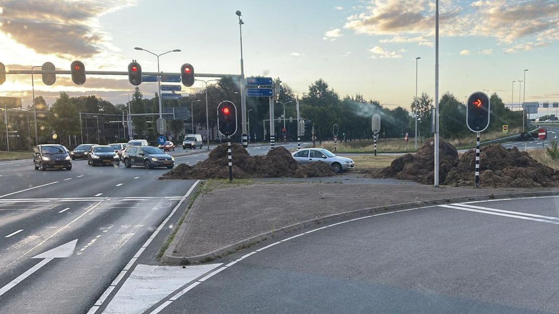 Puin op de weg in Bunnik