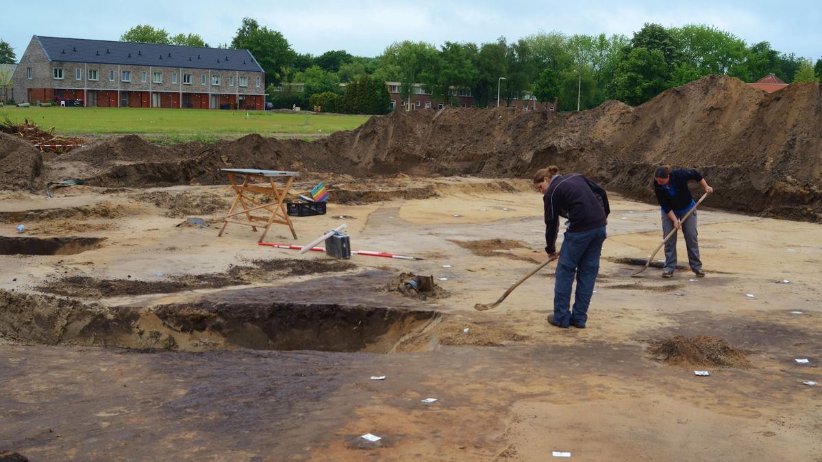 Middeleeuws verdedigingswerk van de stad Deventer ontdekt op bouwterrein