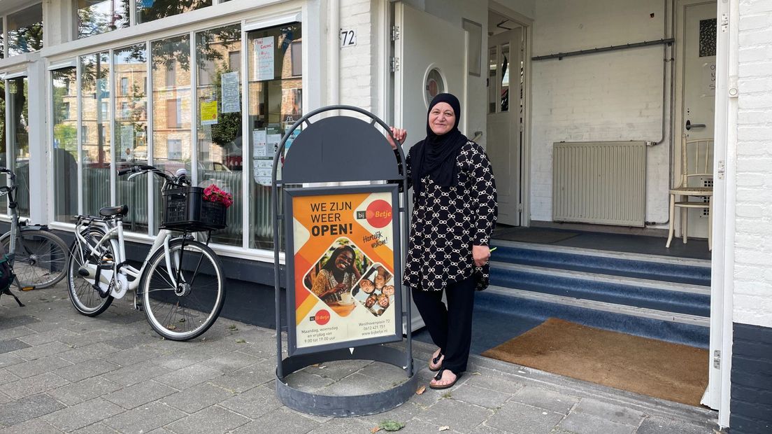 Kawbab voor het buurtcentrum Bij Betje, waar ze vrijwilligerswerk doet