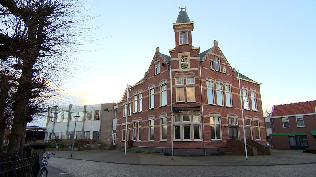 Het gemeentehuis van Uithuizen