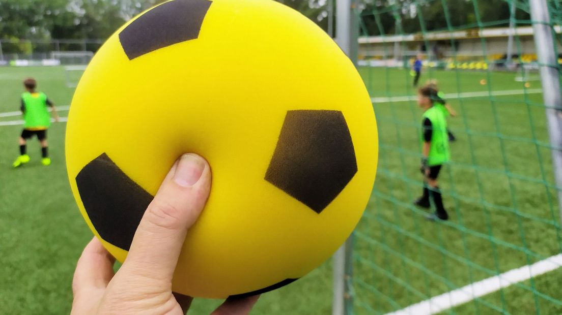 De schuimbal bij vv Wilhelmus