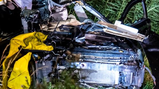 Twee doden bij ongeluk, derde slachtoffer naar ziekenhuis