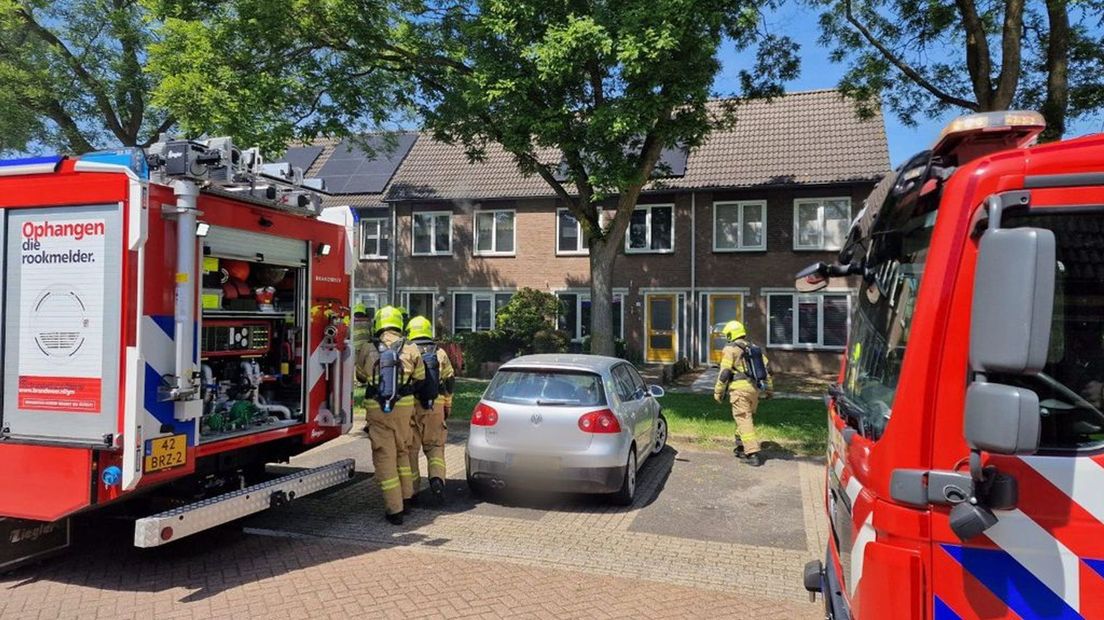 De brandweer kwam ter plaatse om het vuur te blussen