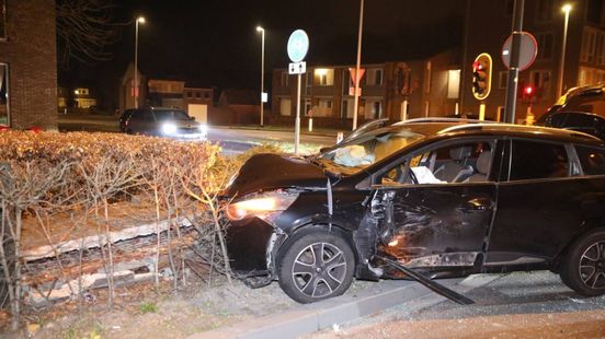 Autos botsen • ongeluk op A3. Autos botsen • ongeluk op A3.