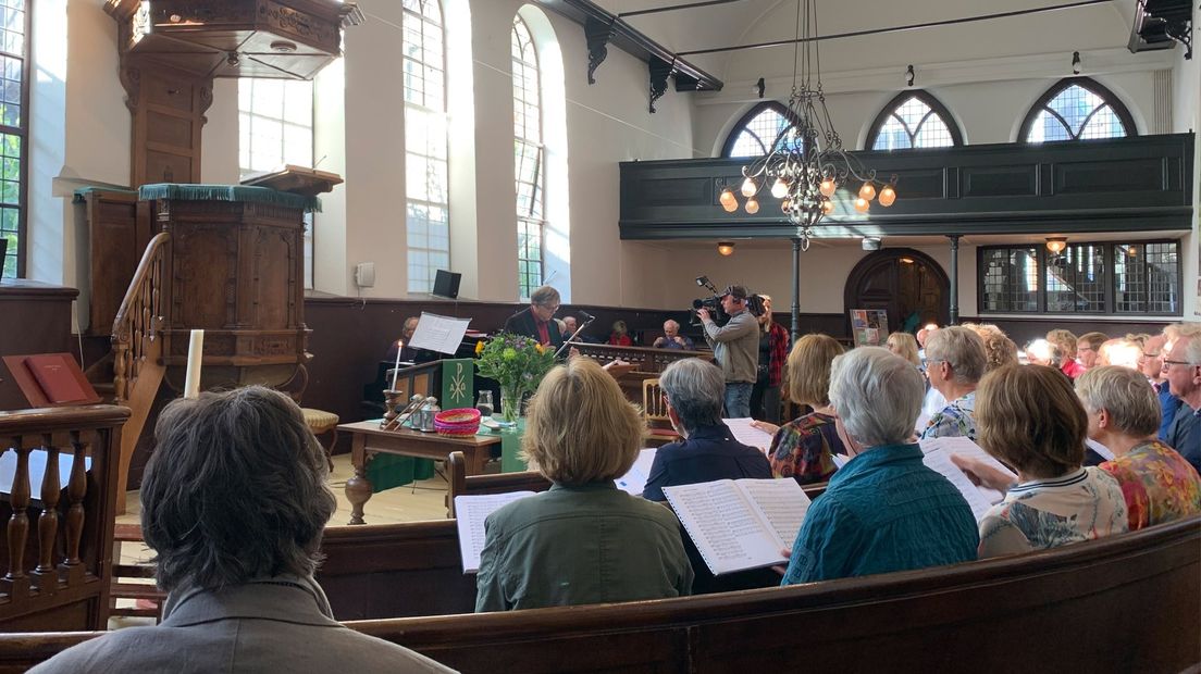 Is Er Zondagmorgen Ook Een Rk Kerkdienst Sappemeer Kerkgangers Pepergasthuis vrezen verkoop: 'Het zou een ramp zijn' - RTV