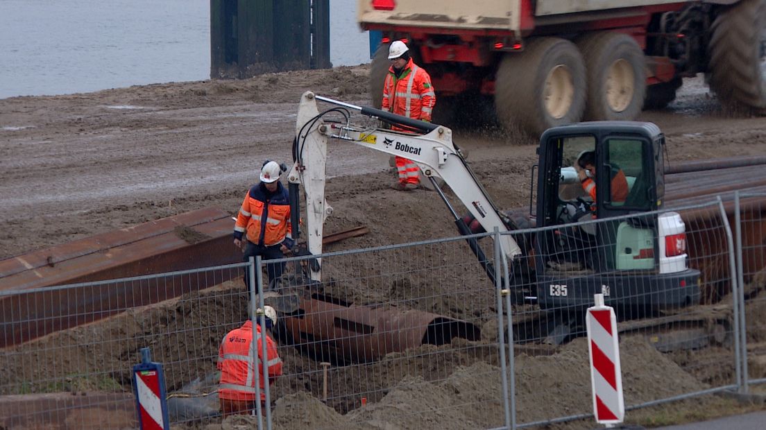 Onveilig aan het werk bij de Nieuwe Sluis in Terneuzen? Wegwezen!