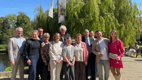 Jeroen is jongste met lintje, Peter nam er één aan voor overleden vrouw
