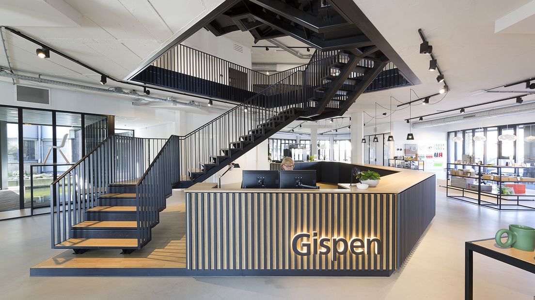 Designmeubelfabrikant Gispen bestaat vandaag exact honderd jaar. Het merk uit Culemborg wordt sinds jaar en dag zeer gewaardeerd en heeft zelfs fans die alles van het merk verzamelen.