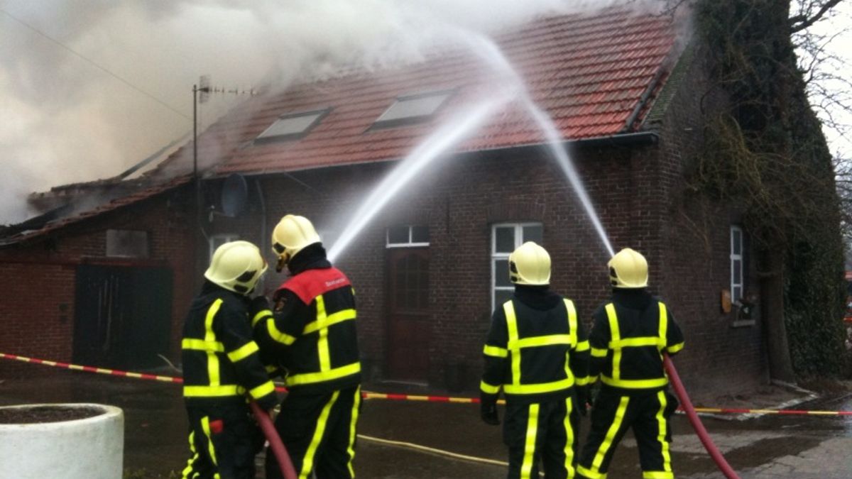 Brand in woonboerderij in Leveroy