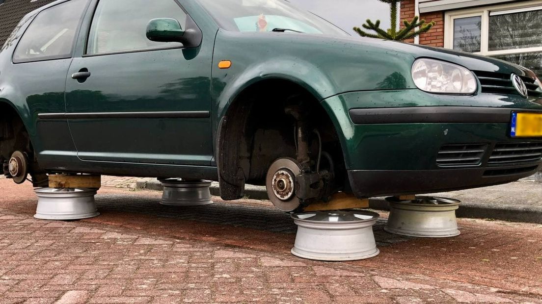 Banden vervangen in Nieuwe Pekela
