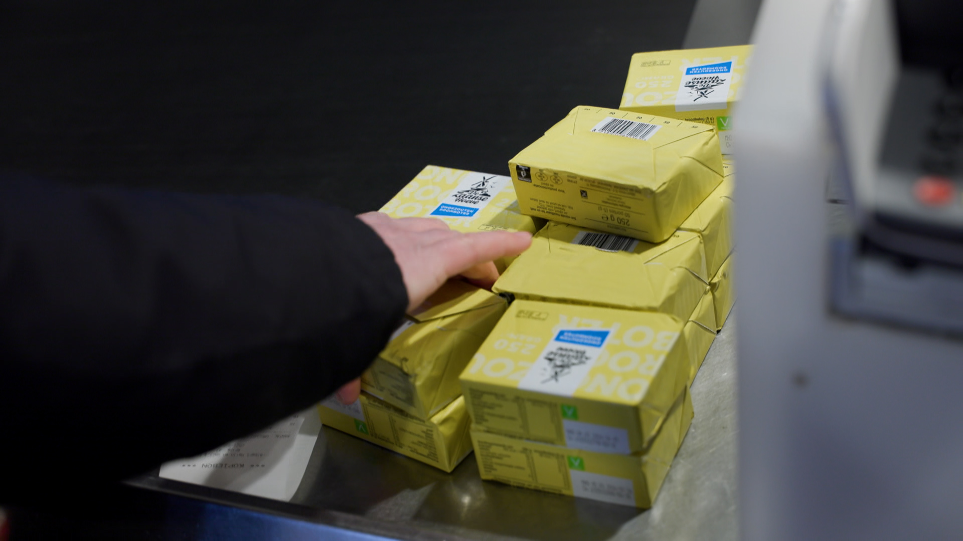 Michiel betaalt zijn huis met boter