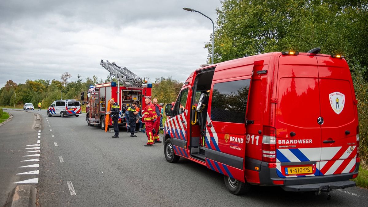 112-nieuws: Automobilist belandt in sloot bij Finsterwolde • Hulpdiensten speuren naar vermist perso