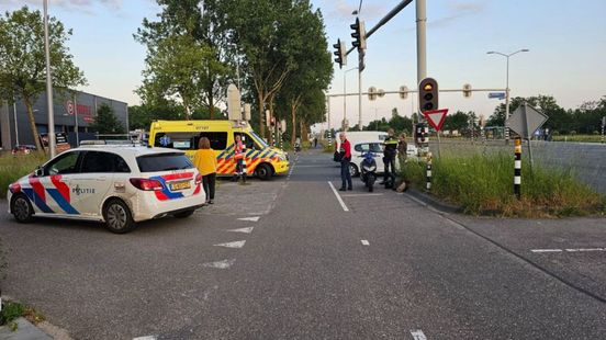 Scooterrijder aangereden • ongeluk in Elst.