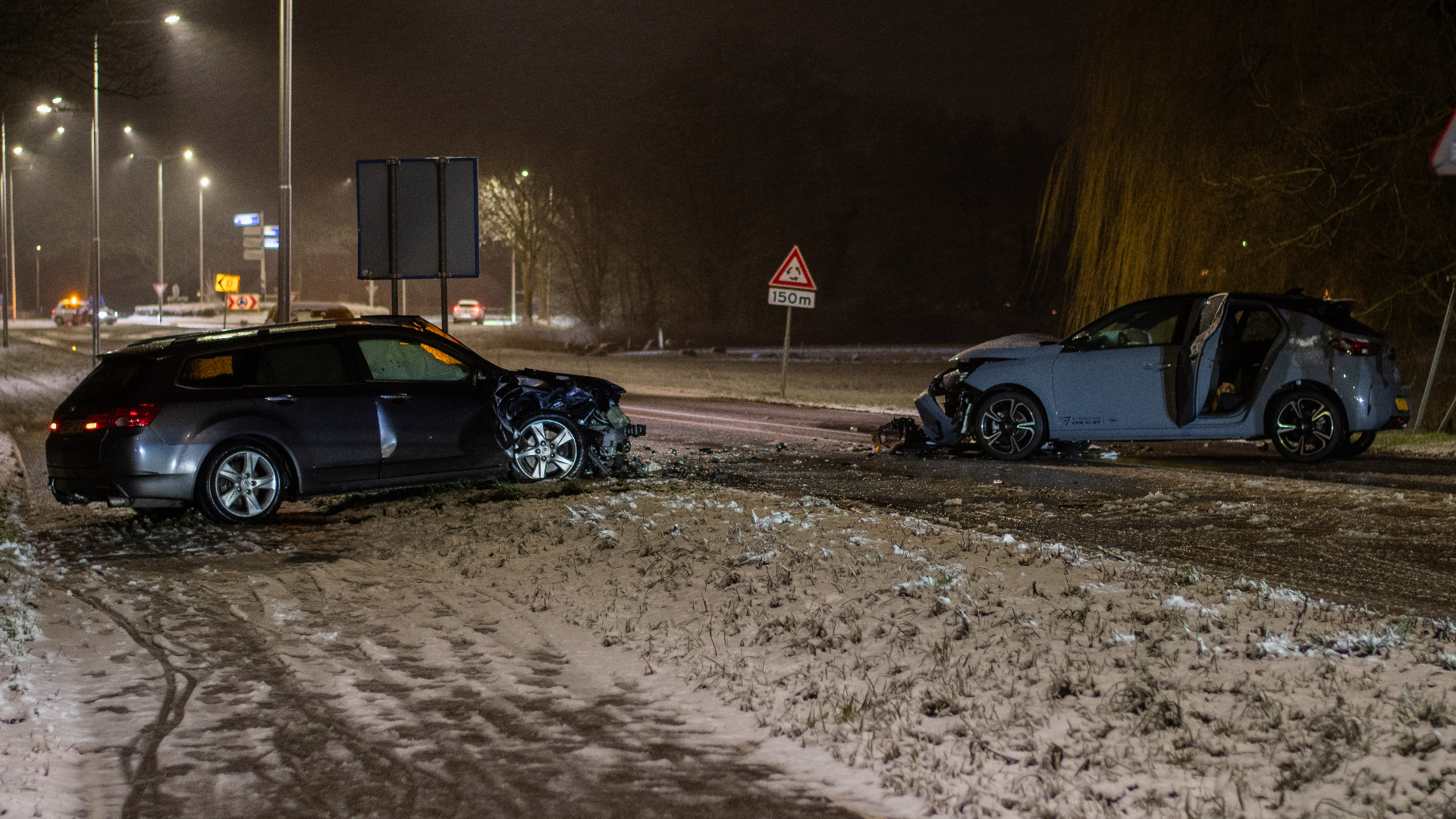 Ongeluk in Linschoten, code geel tot maandagochtend.
