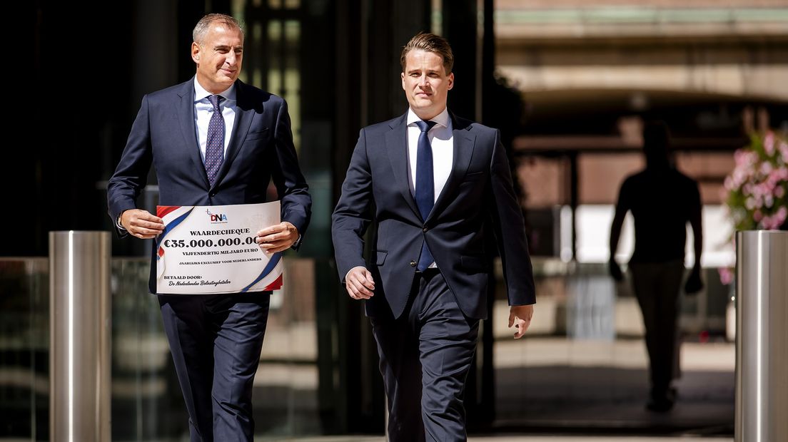 Hidde Heutink (rechts) naast zijn nieuwe partijleider Gidi Markuszower.