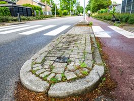 Bestuurder naar ziekenhuis na ongeluk in Emmen