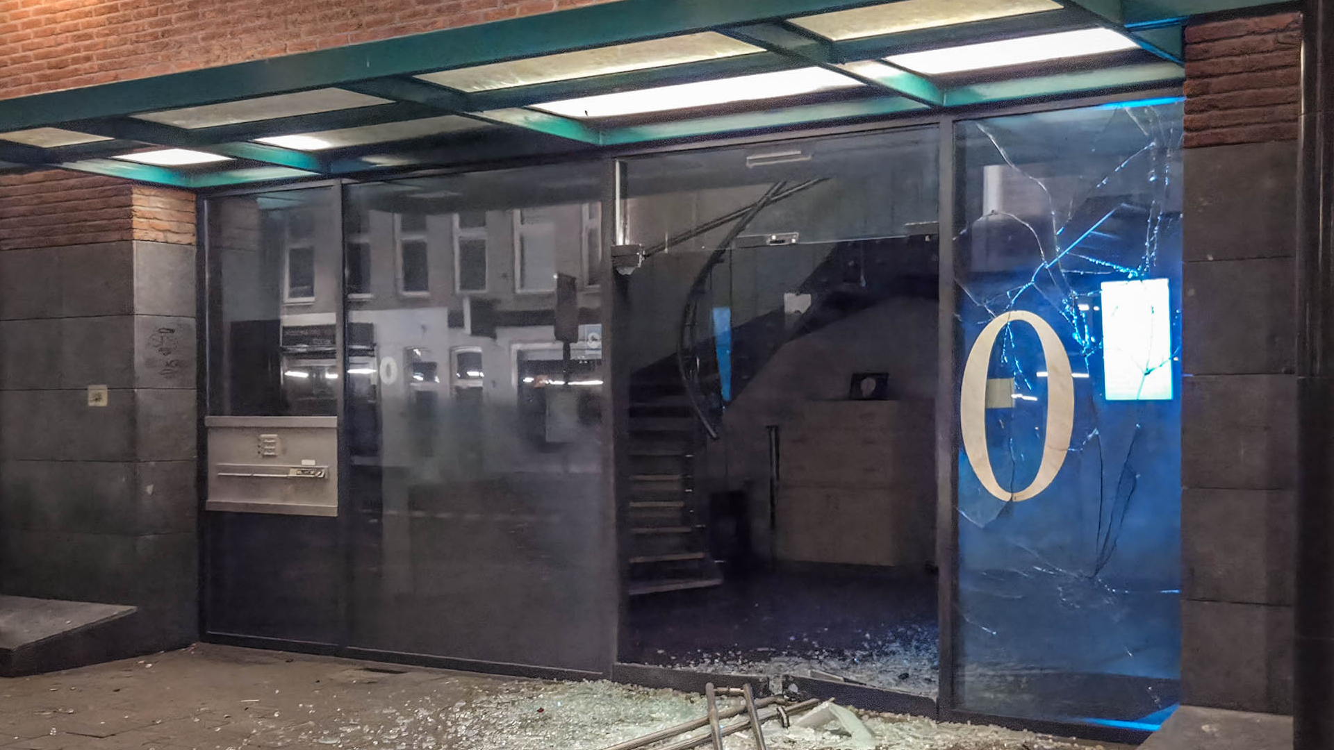 Explosie naast supermarkt in Amersfoort