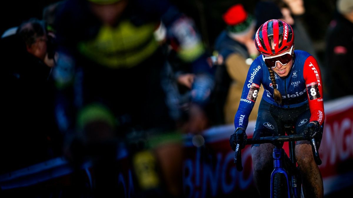 Van Anrooij na 698 dagen terug in het veldrijden