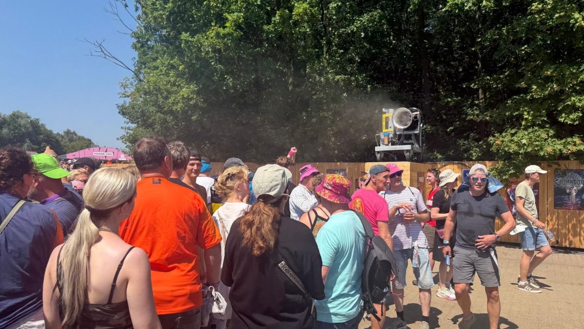 Liveblog: Pinkpop-zaterdag afgetrapt met pilates, Triggerfinger en heel veel zon