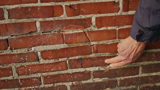 'Weerbarstig' een documentaire van een zoon over zijn vader en de scheuren in de muren