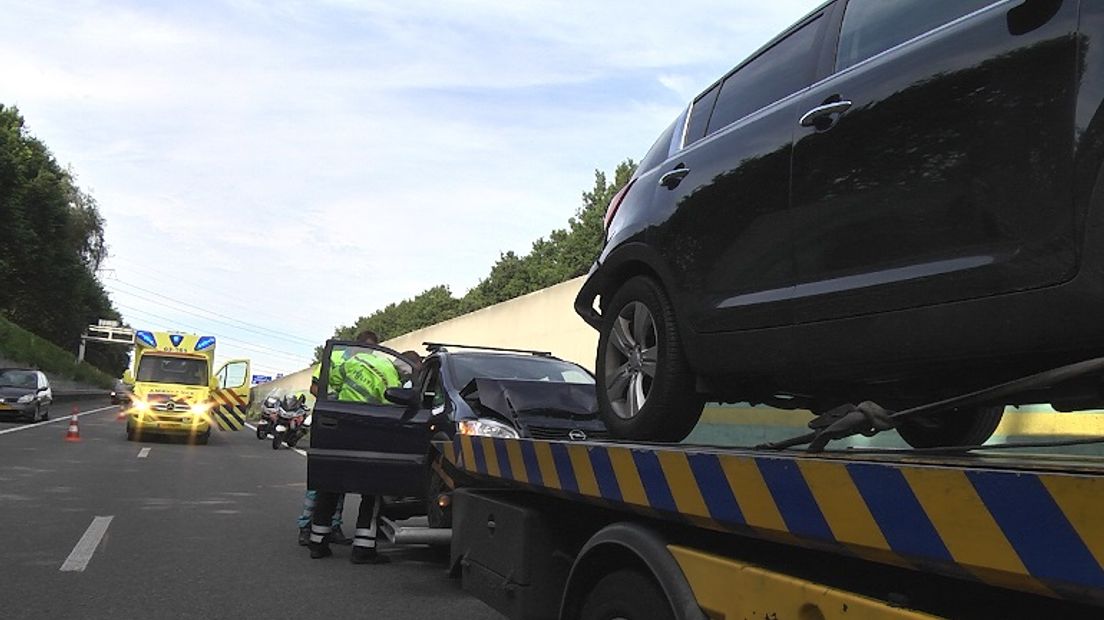 De auto werd afgevoerd (Rechten: Persbureau Meter)