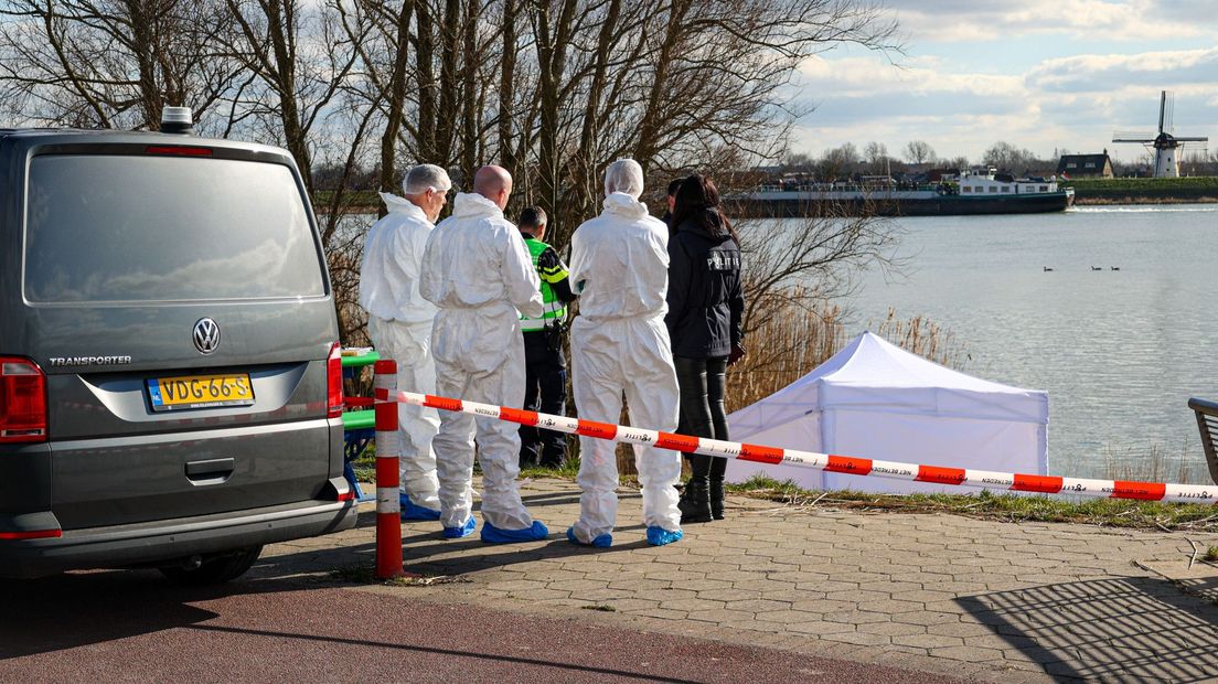 Onderzoek op de vindplaats in Lekkerkerk