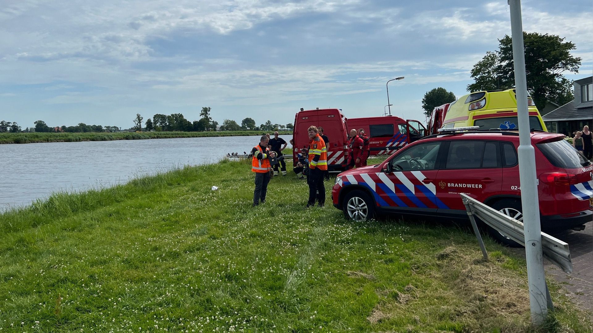 Grote Zoektocht Op Pikmeer: 'vermiste' Zwemmer Was Al Thuis - Omrop Fryslân