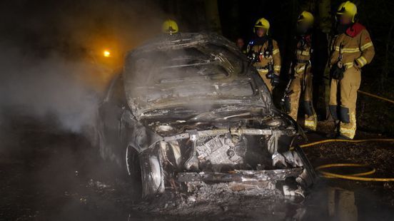 Fietser gewond • brandende auto in Joppe