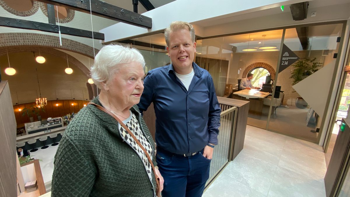 Kantoor met altaar en glas-in-lood-ramen: kerk Albergen is nu bedrijfsverzamelgebouw met een ziel